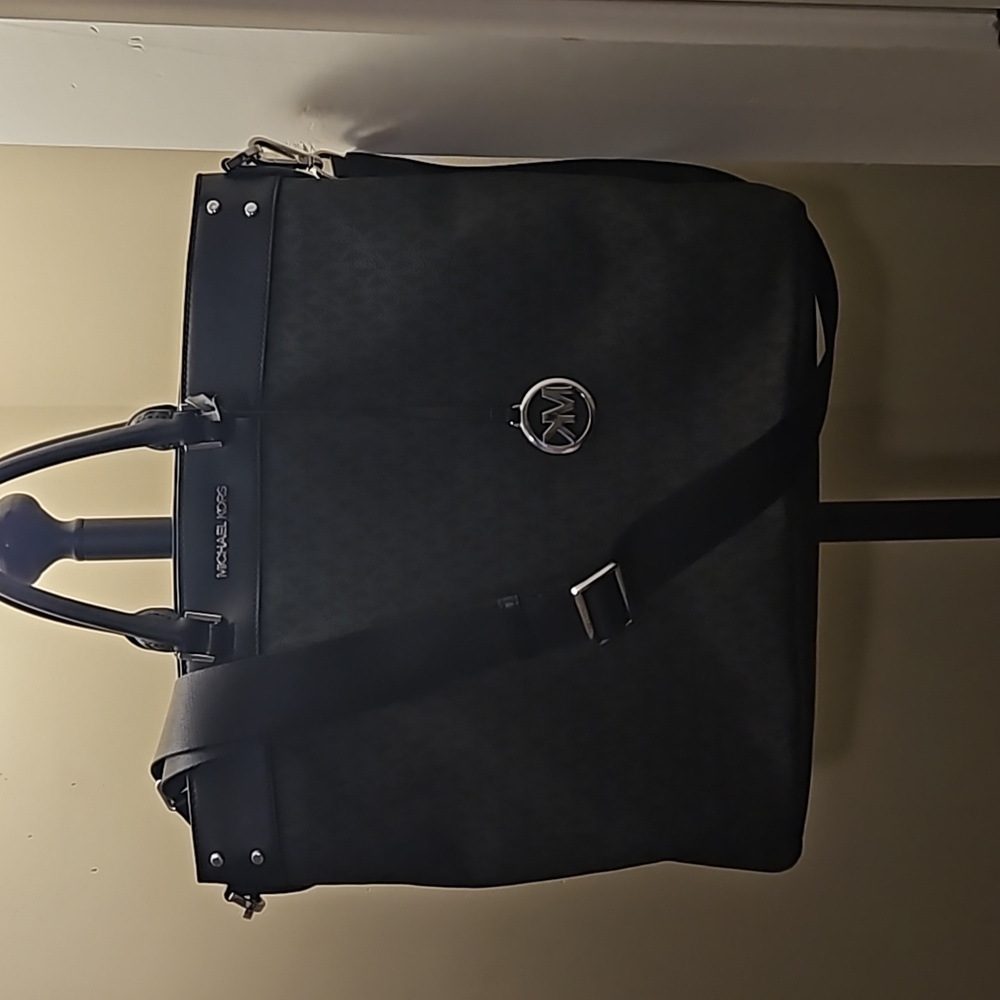 MICHAEL KORS WOMEN JET SET LARGE MONOGRAM TRAVEL TOTE SHOULDER BAG